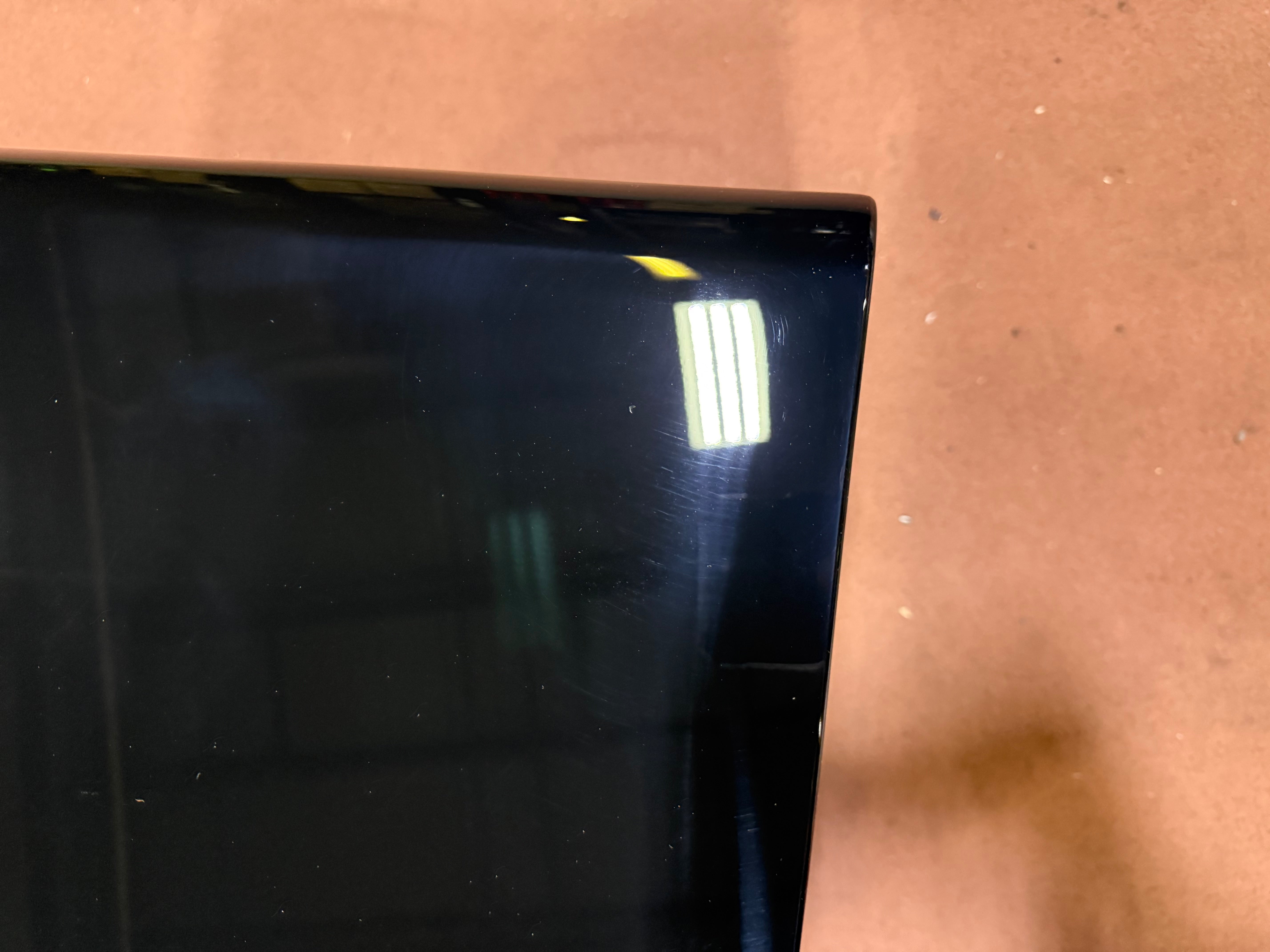 SVS SB-2000 Pro subwoofer Piano Black lesklý