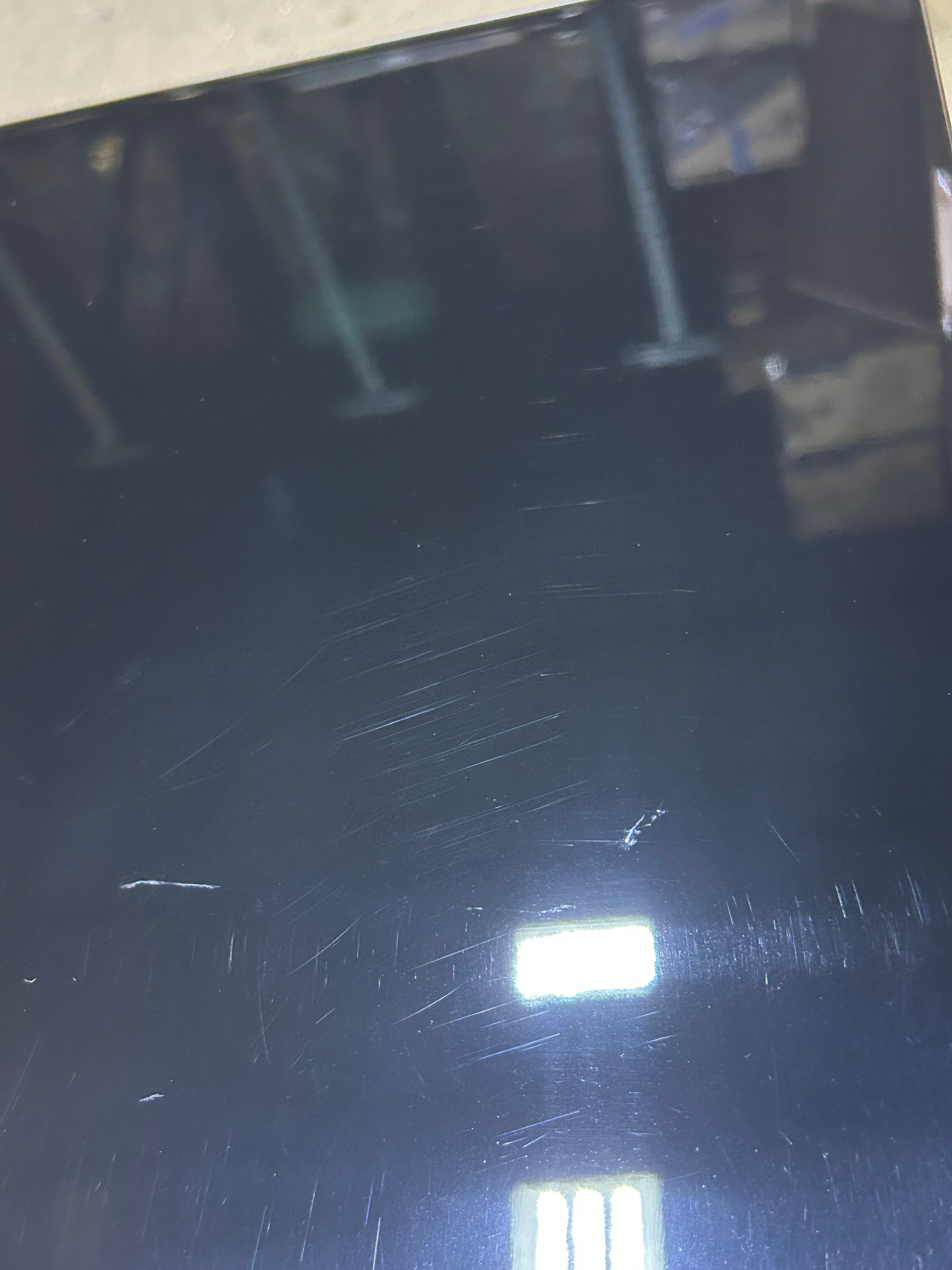 SVS SB-3000 subwoofer Piano Gloss přesný uzavřený