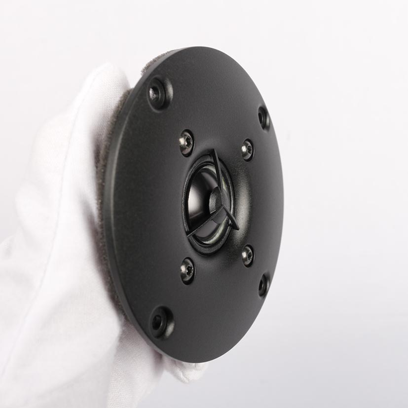 SB Acoustics SB26ADC-C000-4 tweeter hliník