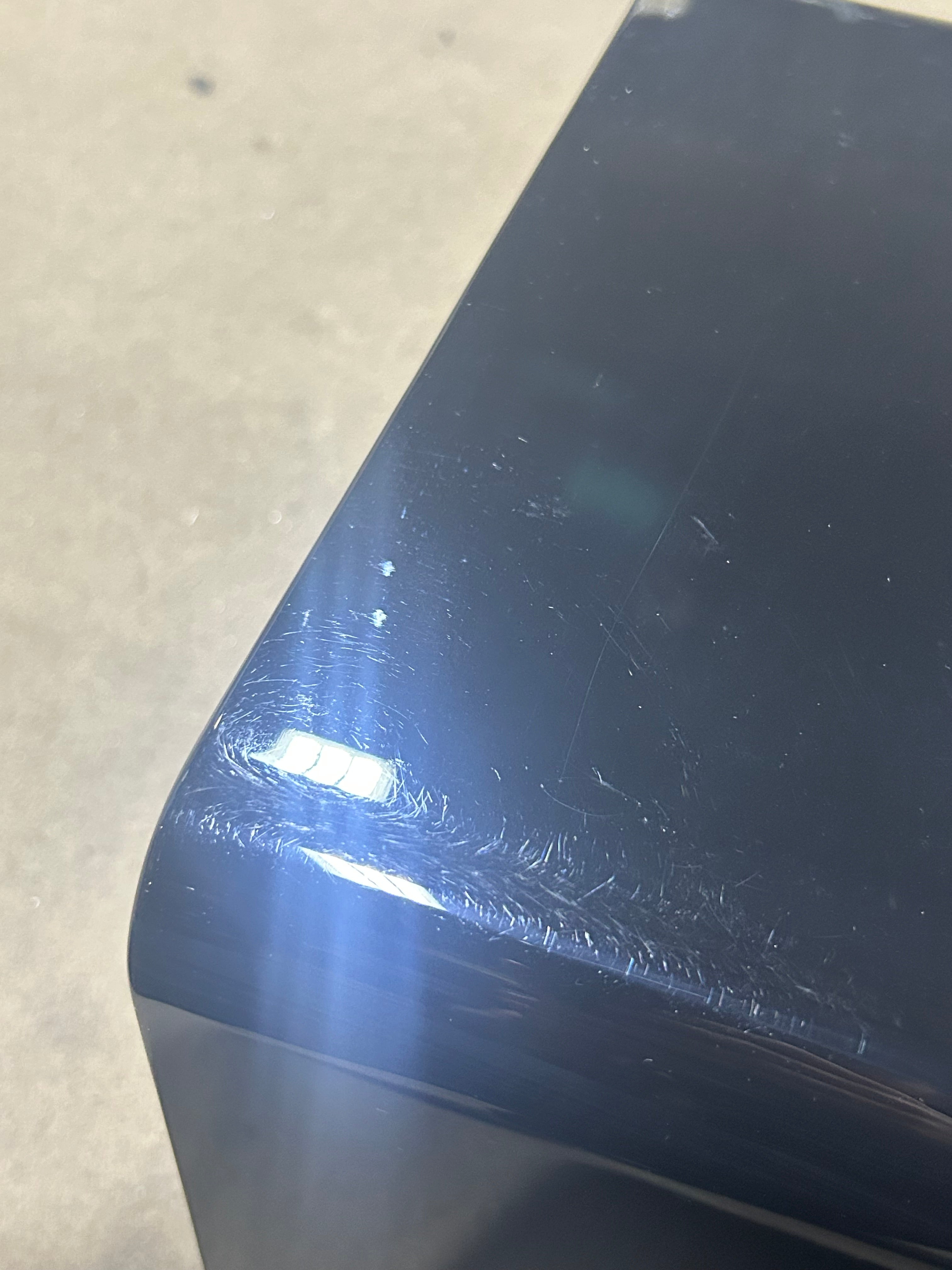 SVS SB-1000 Pro subwoofer černý lesk uzavřený