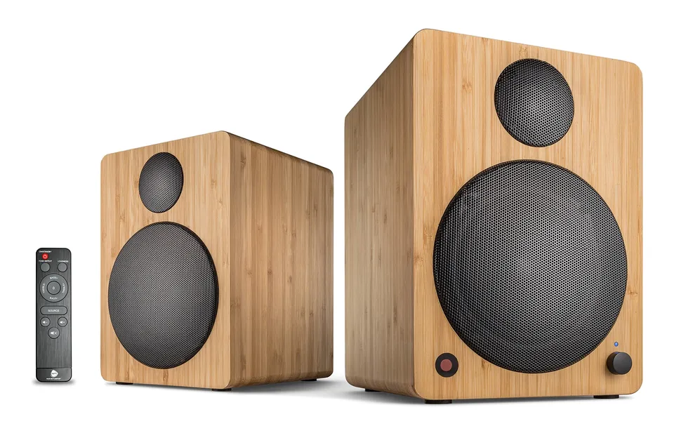 Wavemaster Cube Bamboo regálové reproduktory s bluetooth