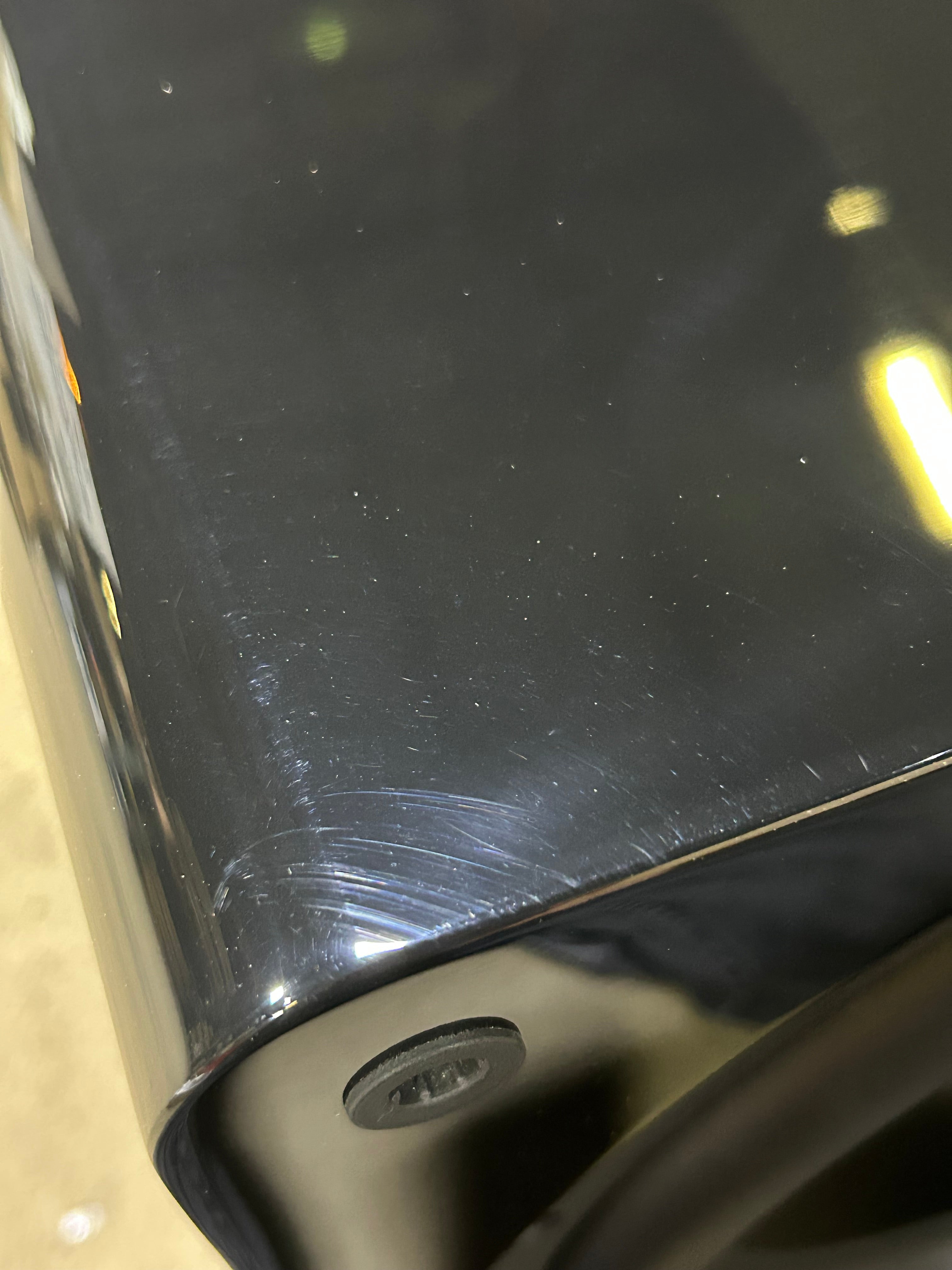 SVS SB-3000 subwoofer Piano Black kompaktní