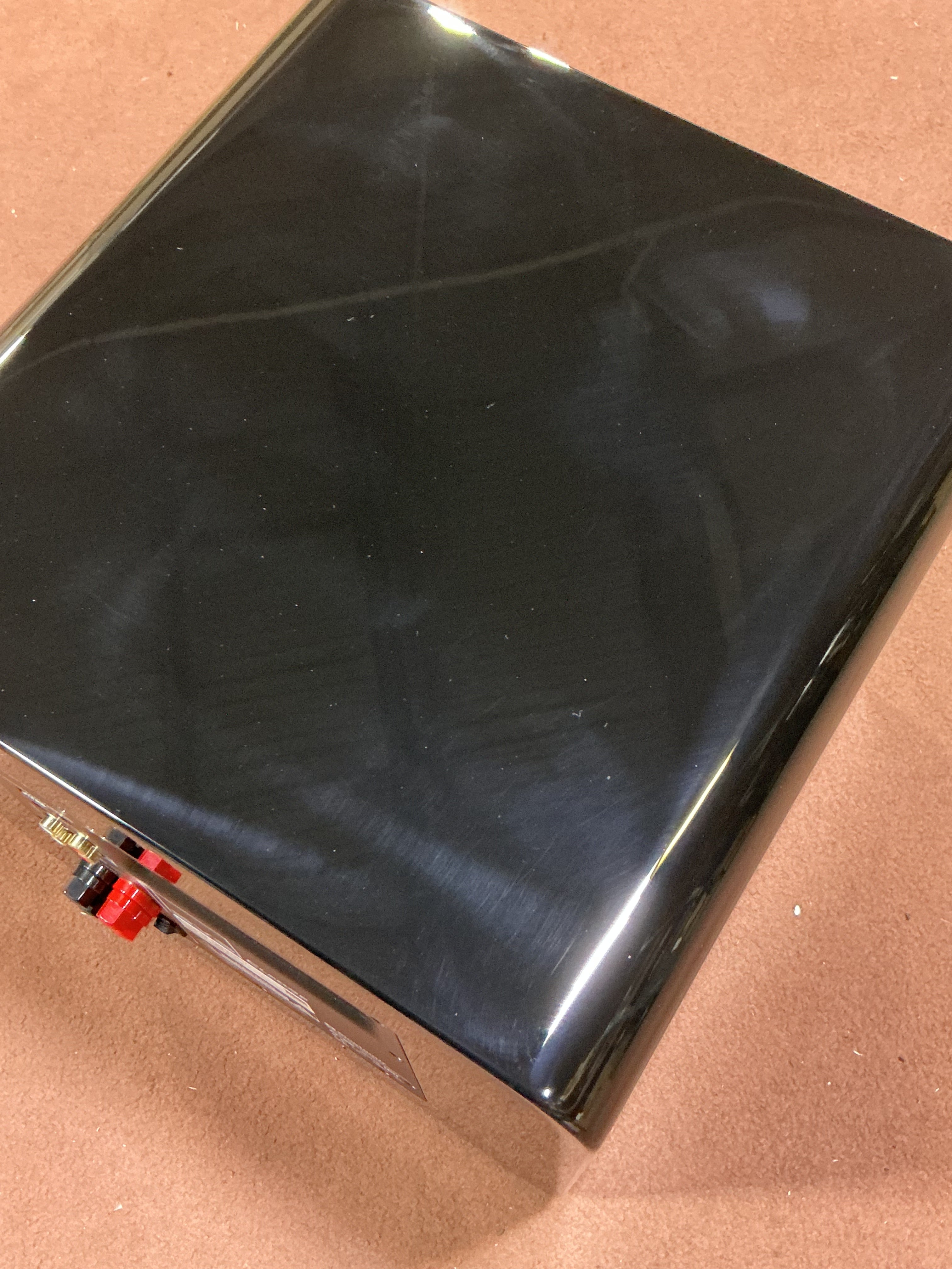 SVS SB-1000 Pro subwoofer piano gloss