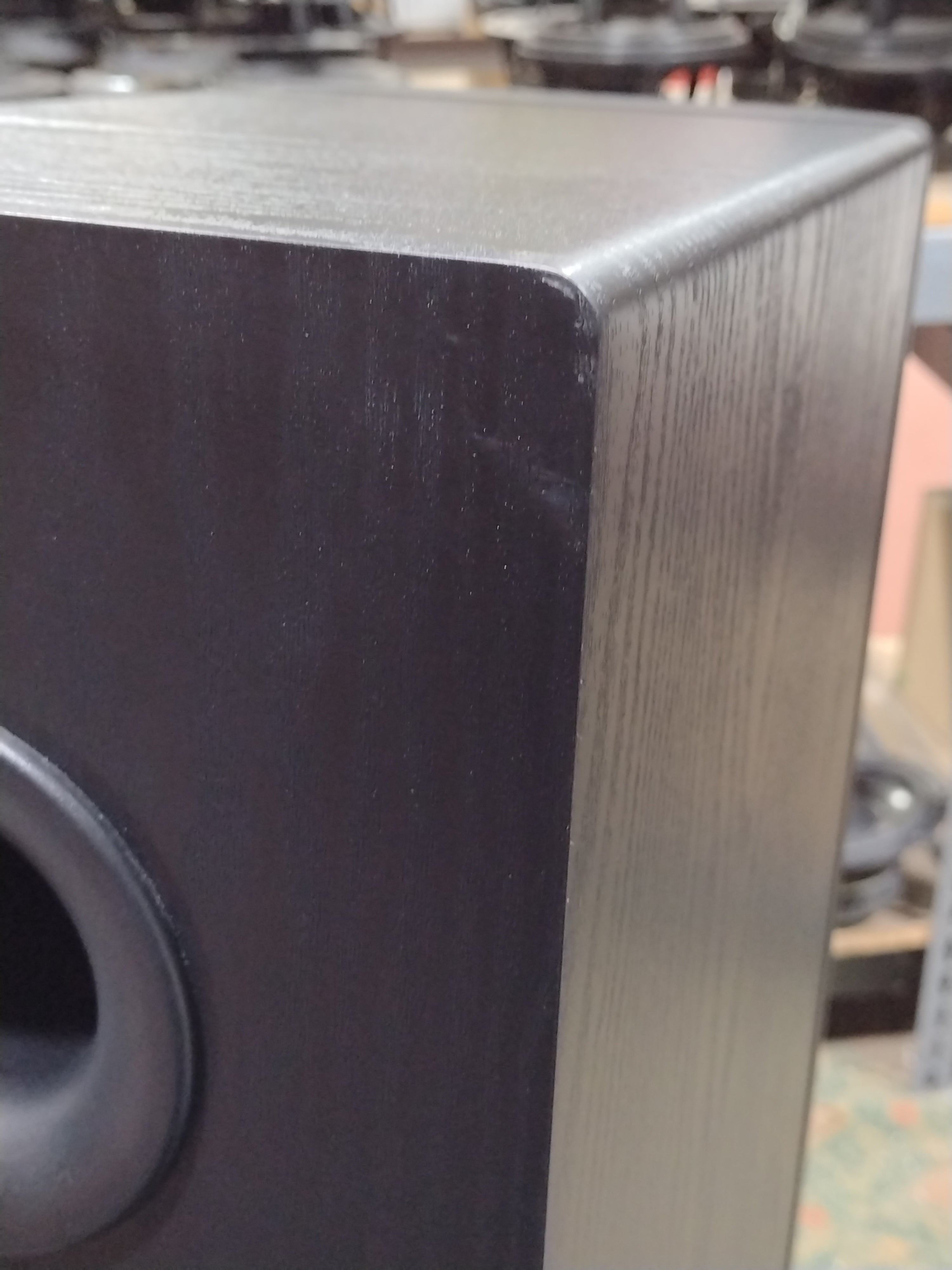 SVS Prime Pinnacle sloupové repro Black Ash do kina