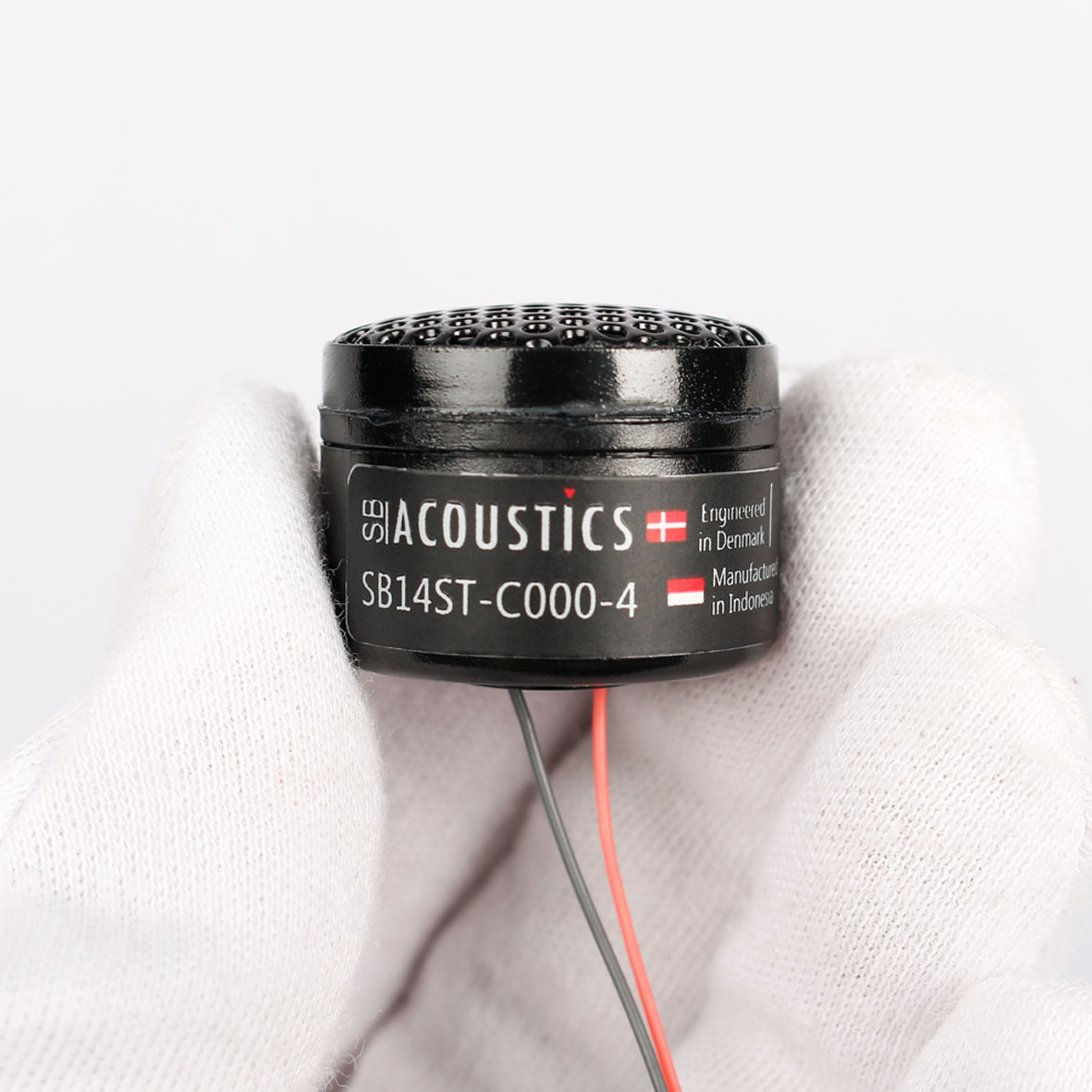 SB Acoustics SB14ST-C000-4 výškáč látka kompaktní
