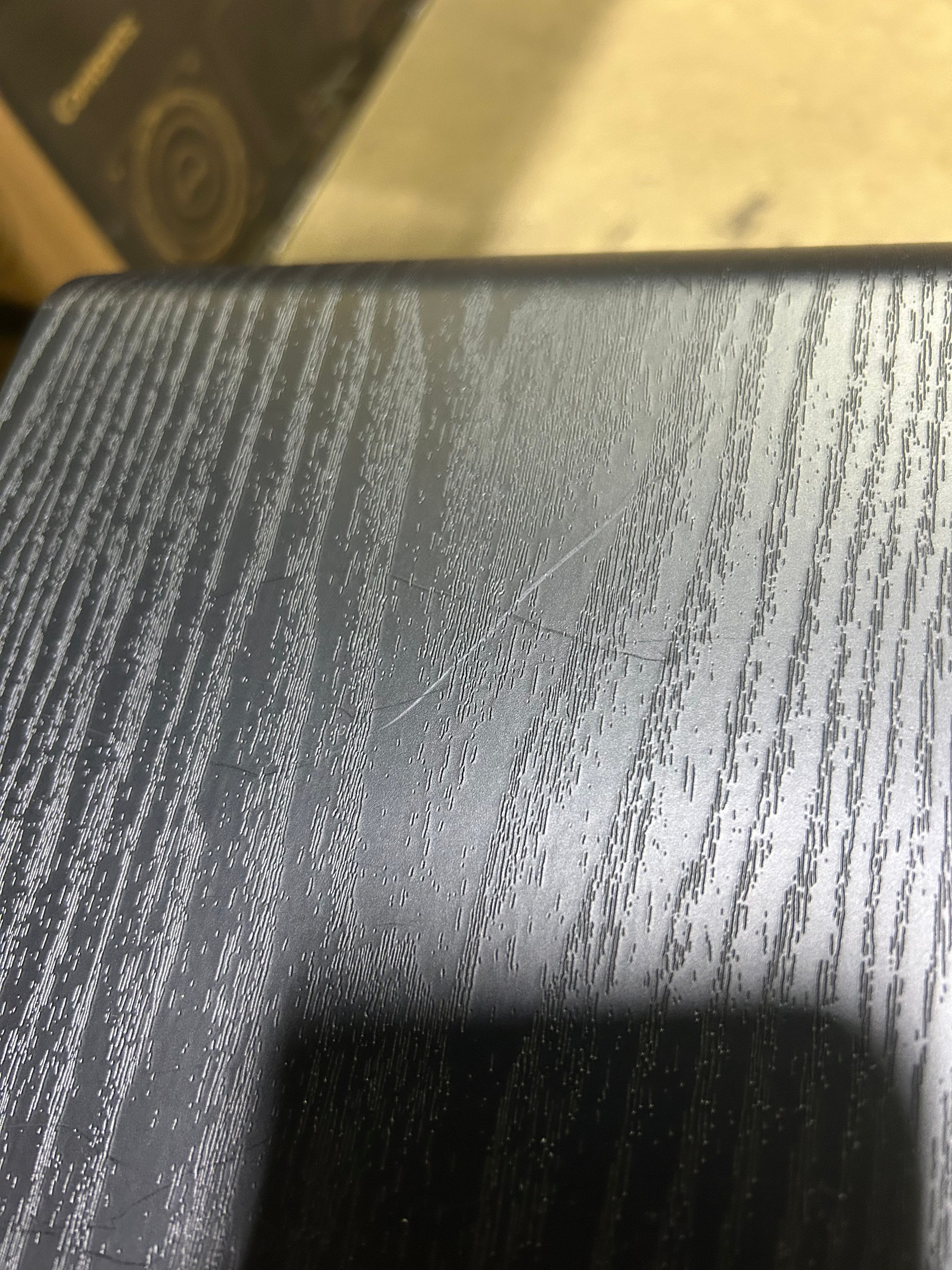 SVS SB-1000 Pro subwoofer black ash kompaktní